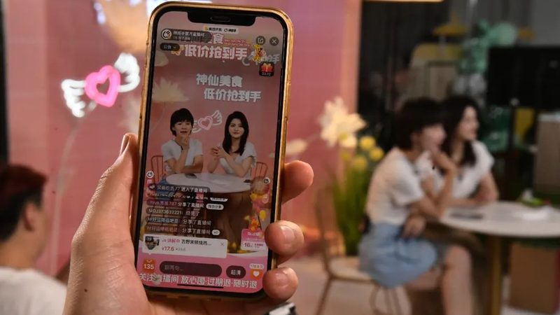 马桶疏通器选材攻略：避免刮伤马桶的材质揭秘**